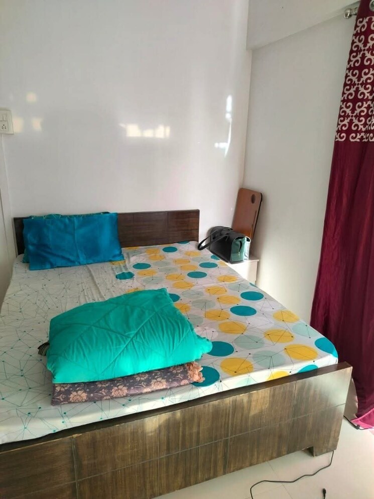 Bedroom, rajesh-white-city-phase-2-wing-b 1 Bedroom 420 Sq.Ft. Apartment In Kandivali East Mumbai 7897874