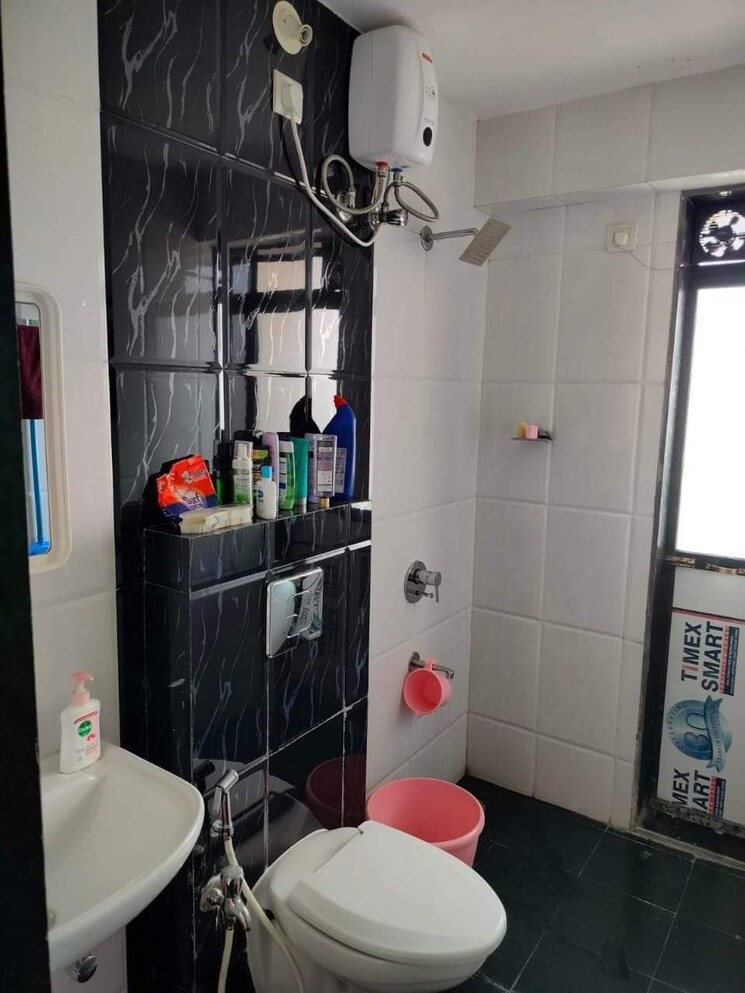 undefined, rajesh-white-city-phase-2-wing-b 1 Bedroom 420 Sq.Ft. Apartment In Kandivali East Mumbai 7897874