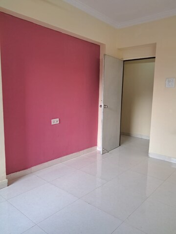Room in 1 BHK Apartment at Meghana CHS Tilak Nagar, Tilak Nagar – for Rent