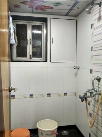 Furnished Amenities in 1 BHK Apartment at Gokul Accord, Kandivali East – for Rent
