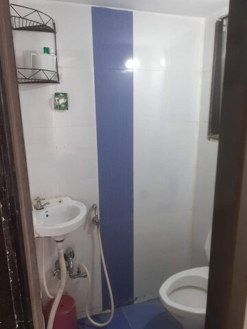 Bathroom in 1 BHK Apartment at Sanskruti Niketan, Kandivali East – for Rent