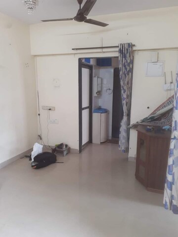 Staircase in 1 BHK Apartment at Sanskruti Niketan, Kandivali East – for Rent