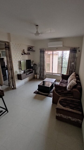 1 BHK Apartment For Rent in Gundecha Sunflower Kandivali East Mumbai  7897910