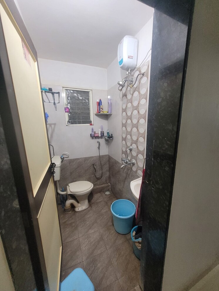Bathroom, rk-enclave-mundhwa 2 Bedroom 650 Sq.Ft. Apartment In Mundhwa Pune 7897940