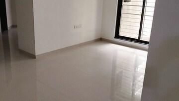 Room in 2 BHK Apartment at Vasant Parijat CHS, Vasant Vihar – for Rent
