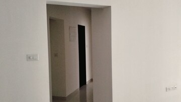 Room in 2 BHK Apartment at Vasant Parijat CHS, Vasant Vihar – for Rent