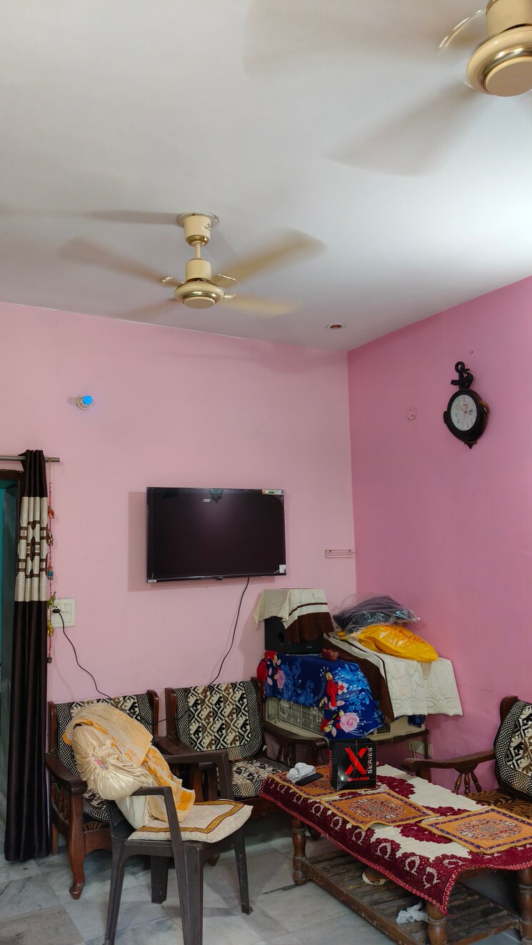 undefined, ambala highway 6 Bedroom 101 Sq.Yd. Independent House In Ambala Highway Zirakpur 7898039