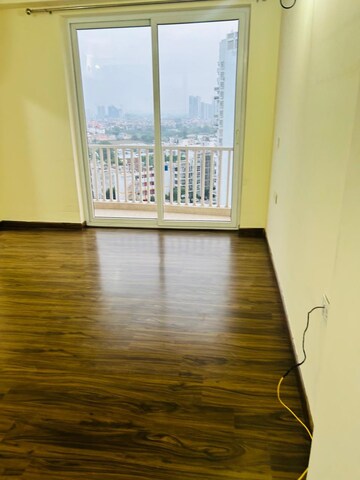 Room in 6 BHK Penthouse at Emaar The Palm Drive-Palm Studios, Sector 66 – for Sale