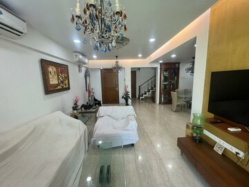 Bedroom in 4 BHK Penthouse at Raj Classic, Andheri West – for Rent