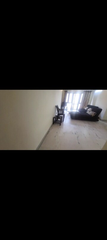 Room in 3 BHK Apartment at ATS Green Village, Sector 93a – for Rent
