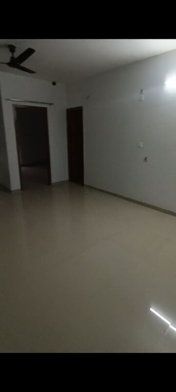 Room in 2 BHK Apartment at Adani Aangan, Sector 89a – for Rent