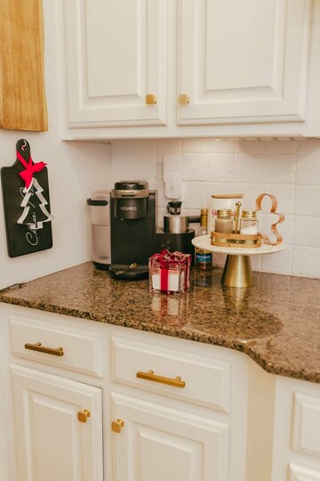 Kitchen in 2.5 BHK Builder Floor at Krishna Nagar – for Rent