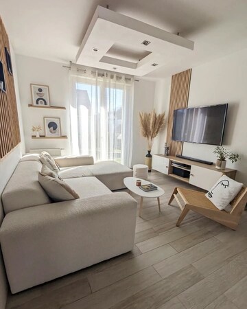 Living Room in 2.5 BHK Builder Floor at Krishna Nagar – for Rent