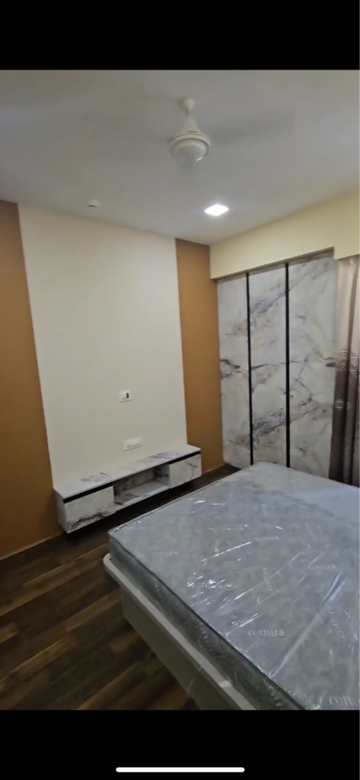Room in 2 BHK Apartment at Piramal Vaikunth Vama, Ashok Nagar – for Rent