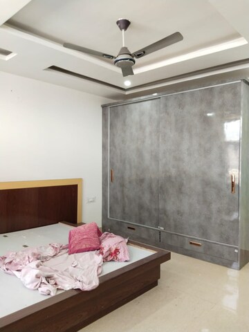 Bedroom in 3 BHK Builder Floor at Ansal Plaza Gurgaon, Palam Vihar – for Rent