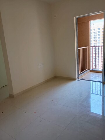 Room in 1 BHK Apartment at Godrej Green Cove, Mahalunge – for Rent