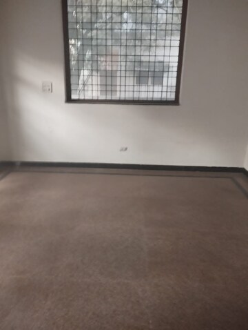 Room in 2 BHK Builder Floor at Ansal Plaza Sector-23, Sector 23 – for Rent