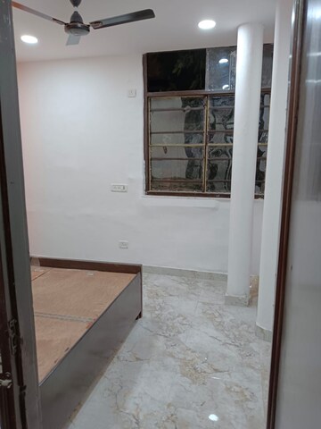 Room in 1 BHK Builder Floor at Lajpat Nagar – for Rent
