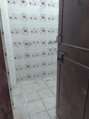 Bathroom in 1 BHK Builder Floor at Lajpat Nagar – for Rent