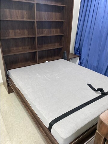 Bedroom in 1 RK Apartment at Hiranandani Estate – for Rent