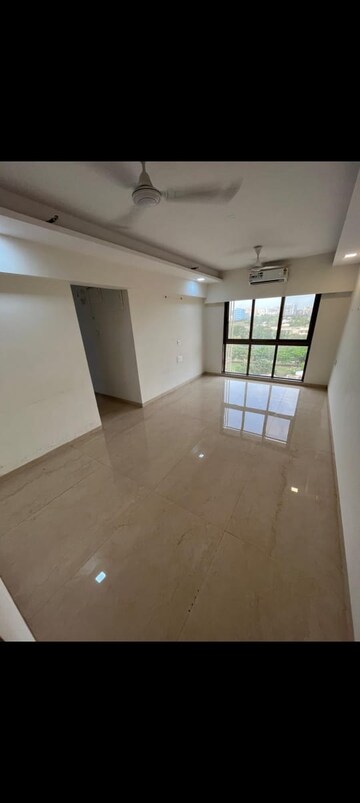 Room in 3 BHK Apartment at Lotus Aurus, Andheri West – for Sale