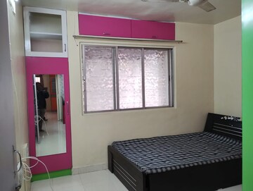 Bedroom in 2 BHK Apartment at Tingre Nagar – for Rent