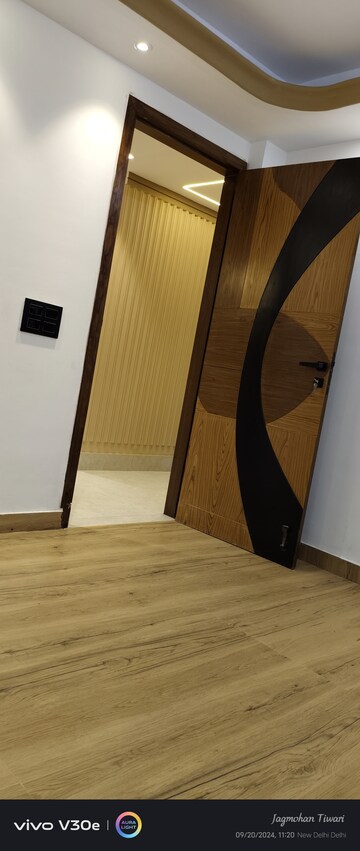 Building Lobby in 3 BHK Builder Floor at Chattarpur – for Sale