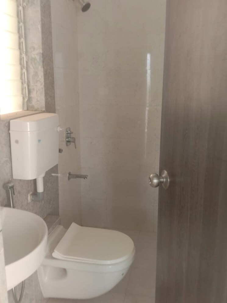 Bathroom, godrej-vihaa 1 Bedroom 468 Sq.Ft. Apartment In Badlapur East Thane 7898799