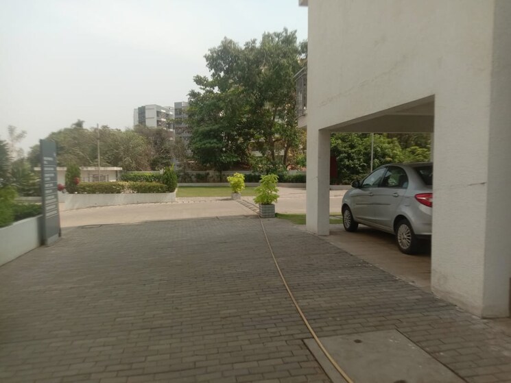  Parking, godrej-vihaa 1 Bedroom 468 Sq.Ft. Apartment In Badlapur East Thane 7898799