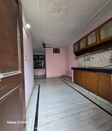 Master Bedroom in 3 BHK Builder Floor at JVTS Gardens, Chattarpur – for Rent