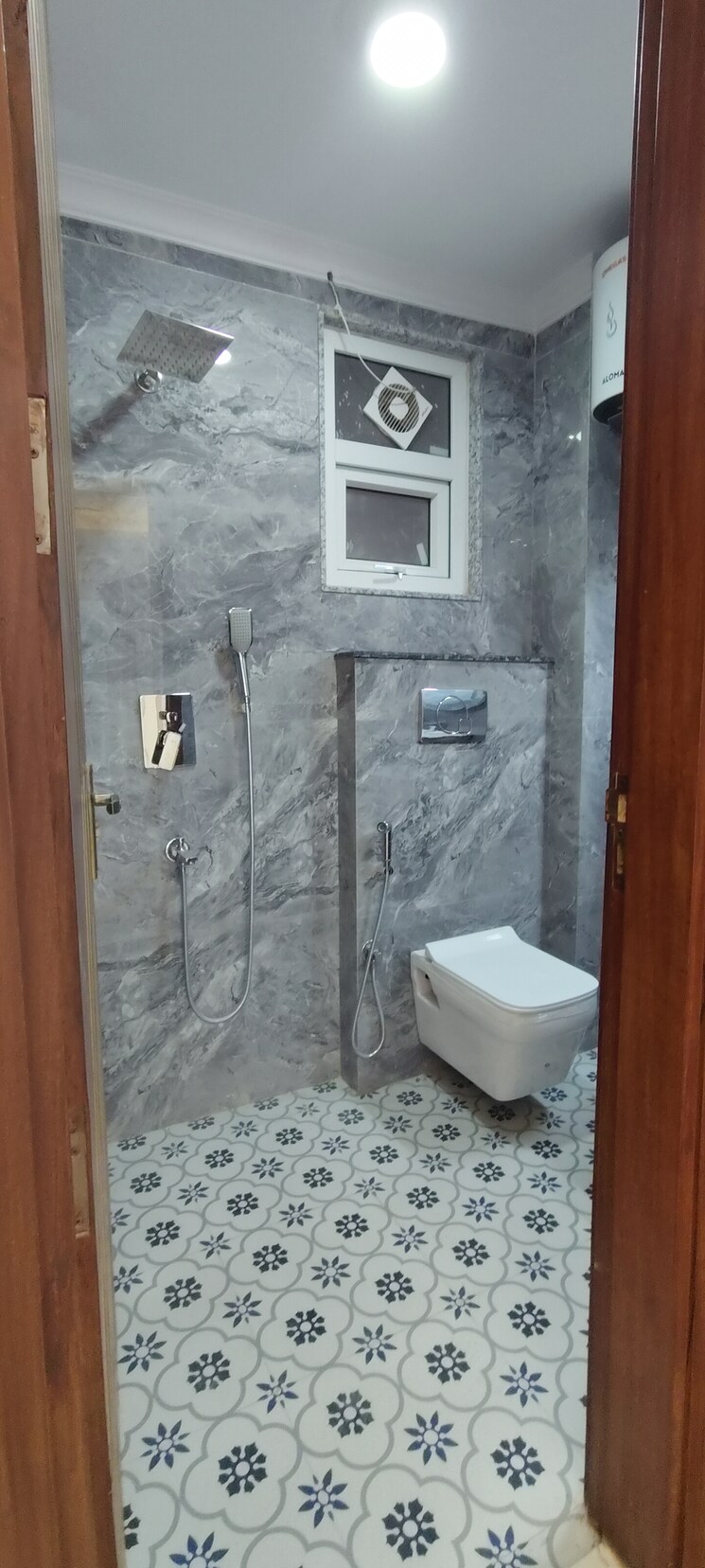 Bathroom, chattarpur 4 Bedroom 2200 Sq.Ft. Builder Floor In Chattarpur Delhi 7898891