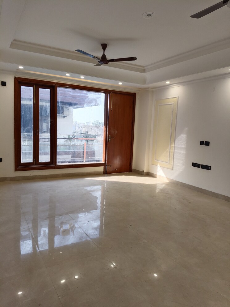 Room, chattarpur 4 Bedroom 2200 Sq.Ft. Builder Floor In Chattarpur Delhi 7898891