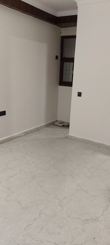 Room in 3 BHK Builder Floor at Chattarpur – for Sale