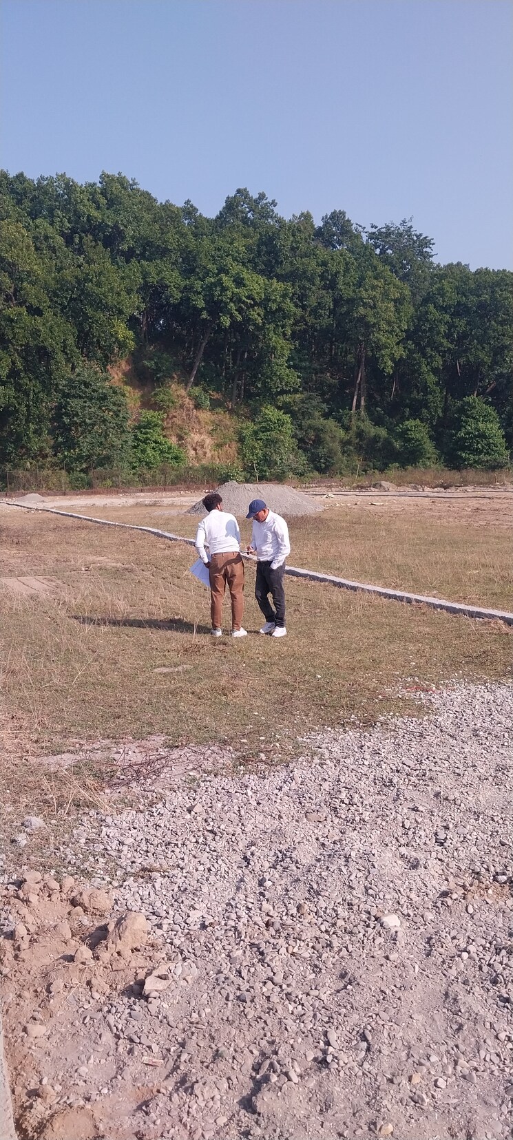 Garden, jolly grant  100 Sq.Yd. Plot In Jolly Grant Dehradun 7898968