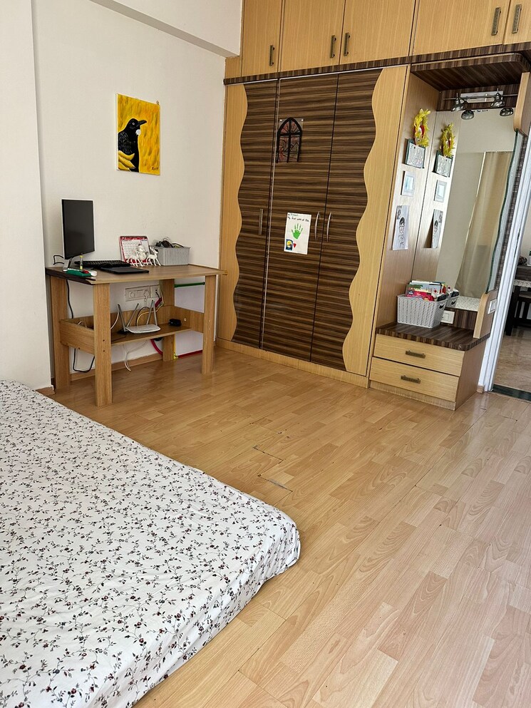 Master Bedroom, hiranandani-gardens-glen-classic 3 Bedroom 1400 Sq.Ft. Apartment In Powai Mumbai 7898940