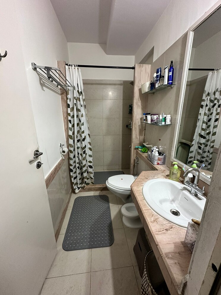 Master Bedroom, hiranandani-gardens-glen-classic 3 Bedroom 1400 Sq.Ft. Apartment In Powai Mumbai 7898940