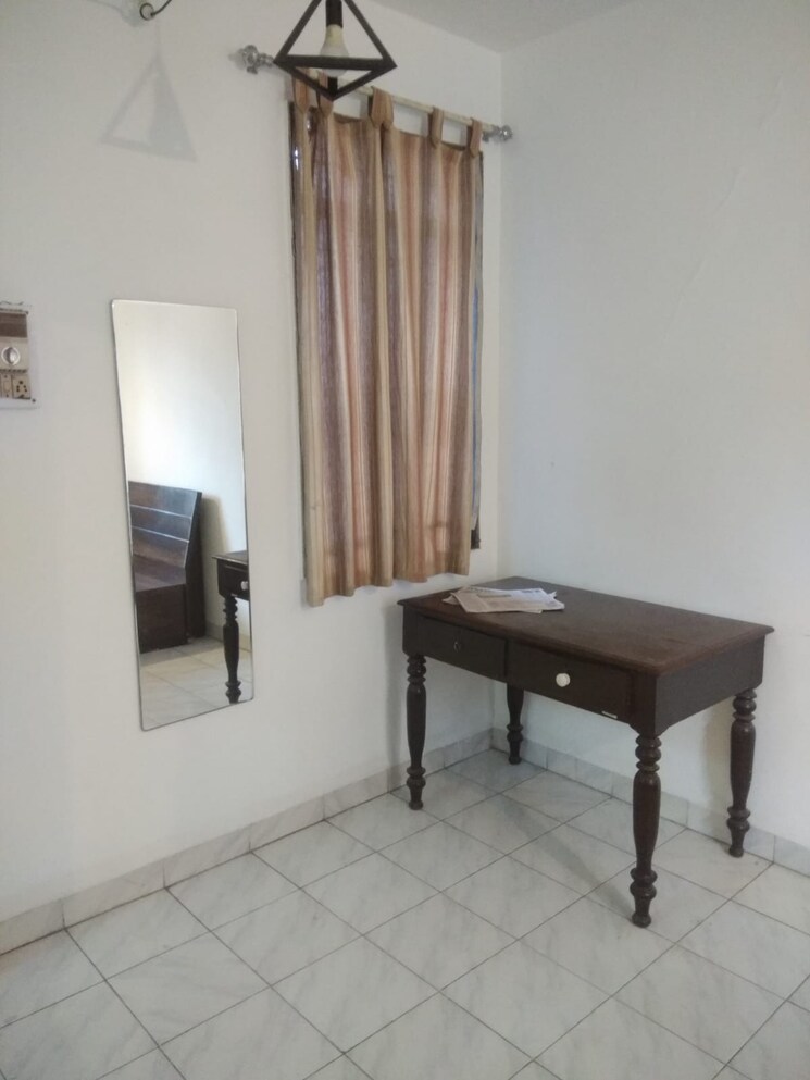 Kitchen, rahul-chs-koregaon-park 1 Bedroom 500 Sq.Ft. Apartment In Koregaon Park Pune 7899050