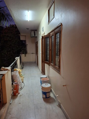 Furnished Amenities in 2 BHK Builder Floor at Palam Vihar – for Rent