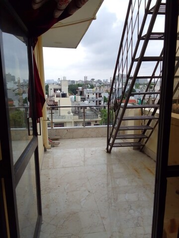 Balcony in 1 BHK Builder Floor at Sector 40 – for Rent