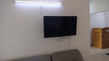 Furnished Amenities in 3 BHK Apartment at Indiabulls Centrum Park, Sector 103 – for Rent