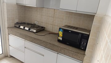 Furnished Amenities in 3 BHK Apartment at Indiabulls Centrum Park, Sector 103 – for Rent