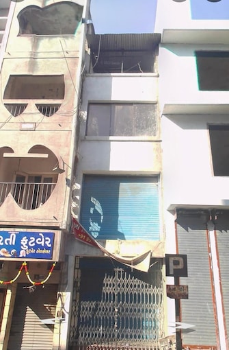 Commercial Shop 3000 Sq.Ft. For Rent in Haripura Surat  7688972