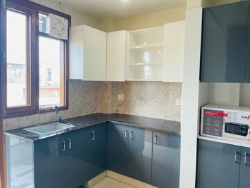 Kitchen in 2 BHK Builder Floor at Sector 45 – for Rent