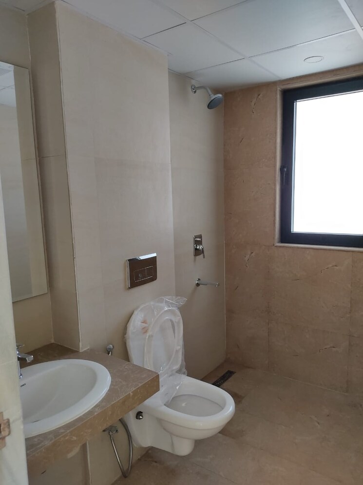 Bathroom, supreme-belmac-residences 3.5 Bedroom 1500 Sq.Ft. Apartment In Kalyani Nagar Pune 7899209