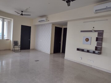 Building Lobby in 4 BHK Apartment at Indiabulls Enigma, Sector 110 – for Rent