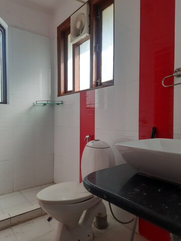 Bathroom in 3 BHK Builder Floor at Ansal Sushant Lok I, Sector 43 – for Rent