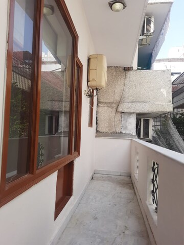 Master Bedroom in 3 BHK Builder Floor at Ansal Sushant Lok I, Sector 43 – for Rent