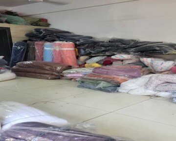 Bedroom in  Shop at Dadar East – for Sale
