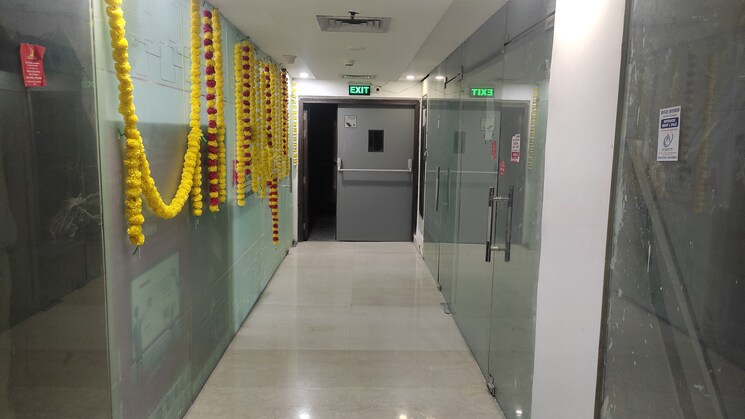 undefined, alphathum Commercial Office Space 850 Sq.Ft. In Sector 90 Noida 7899262