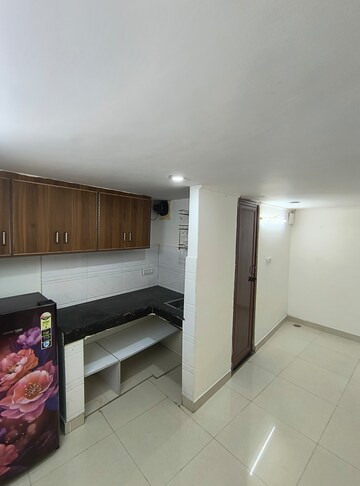 Kitchen in 1.5 BHK Builder Floor at New Ashok Nagar – for Rent